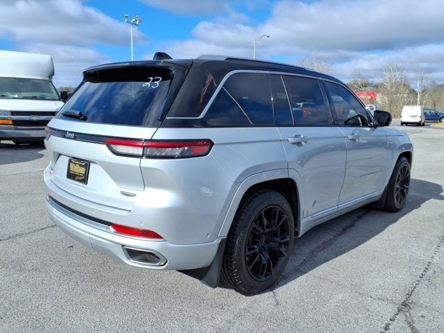 2022 Jeep Grand Cherokee Summit