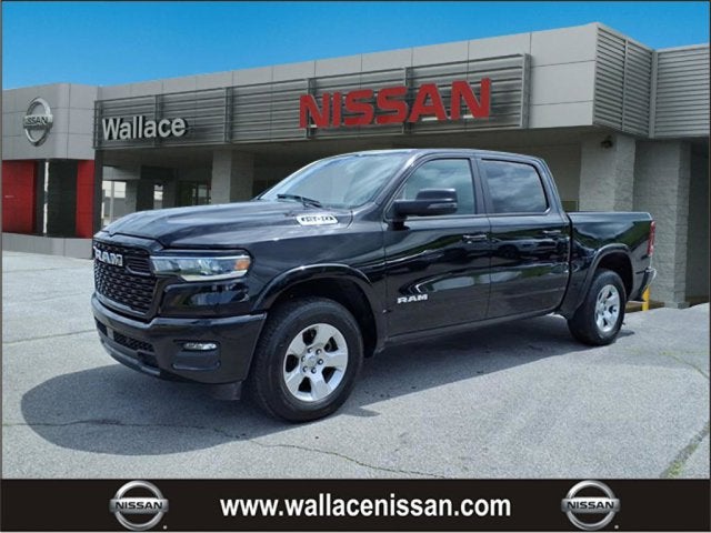 2025 RAM 1500 Big Horn/Lone Star 4x4 Crew Cab 5'7's photo