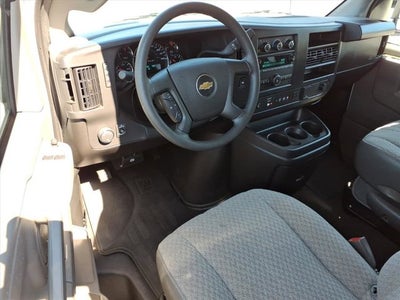 2025 Chevrolet Express LT Passenger