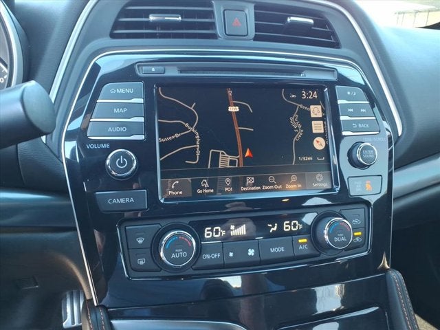 2022 Nissan Maxima SR