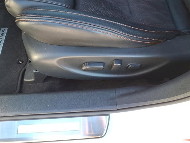 2022 Nissan Maxima SR