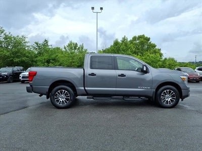 2024 Nissan Titan SV