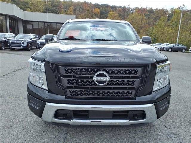 2024 Nissan Titan SV