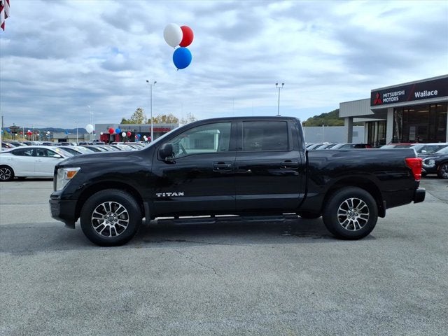 2024 Nissan Titan SV