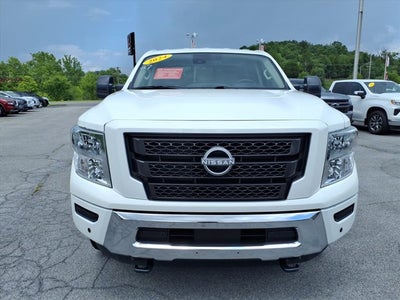 2024 Nissan Titan XD SV