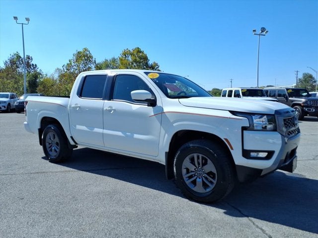 2025 Nissan Frontier SV