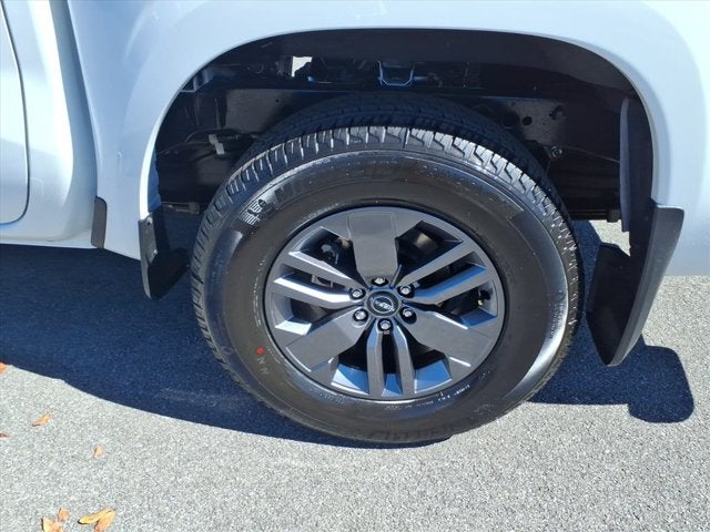 2027 Nissan Frontier SV