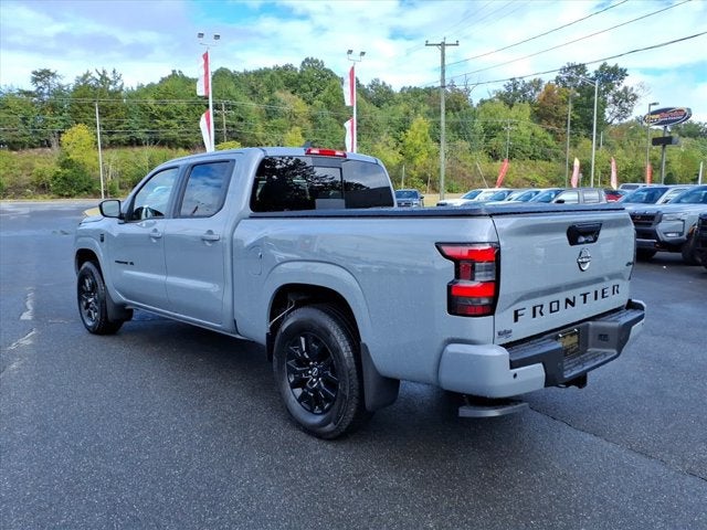 2027 Nissan Frontier SV