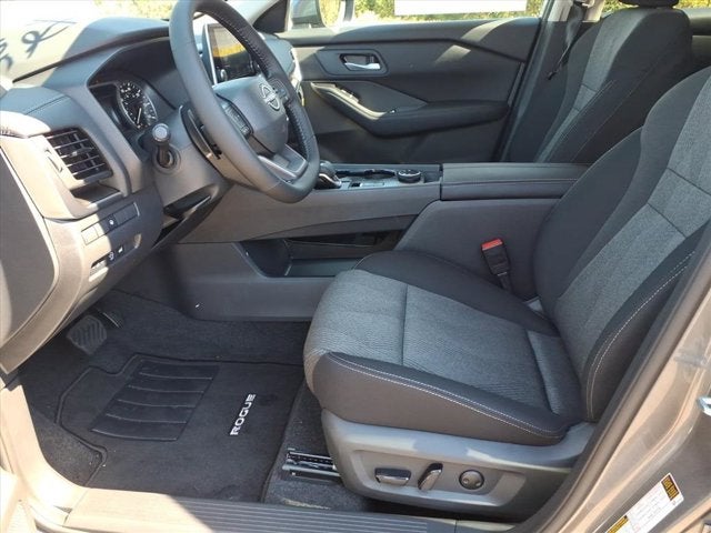2027 Nissan Rogue SV
