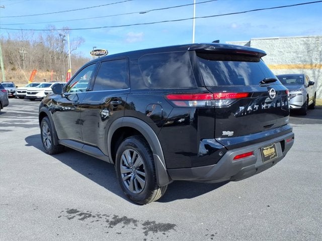 2025 Nissan Pathfinder S
