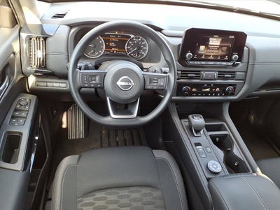 2025 Nissan Pathfinder S