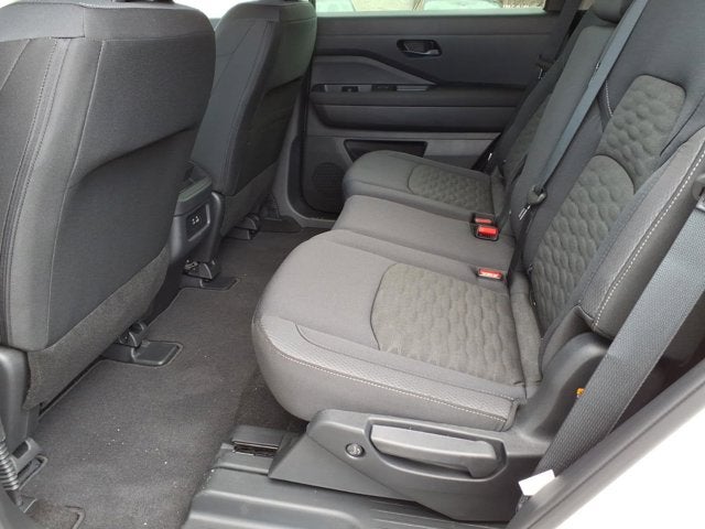 2025 Nissan Pathfinder S