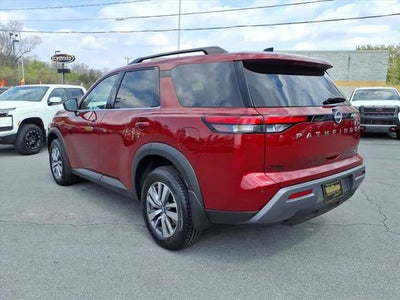 2026 Nissan Pathfinder SL