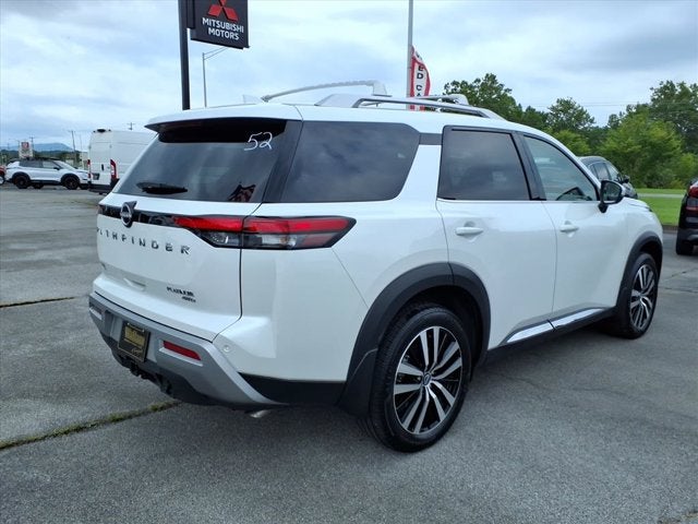 2025 Nissan Pathfinder Platinum