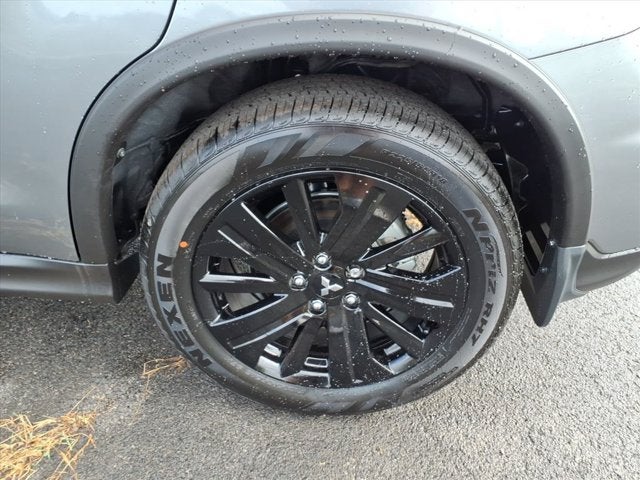 2027 Mitsubishi Outlander Sport LE