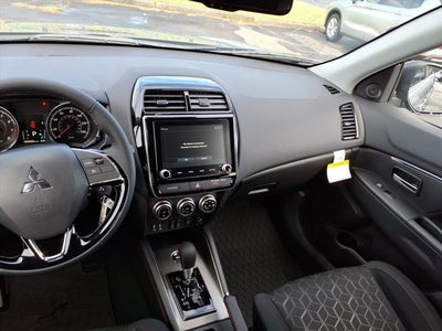 2027 Mitsubishi Outlander Sport LE