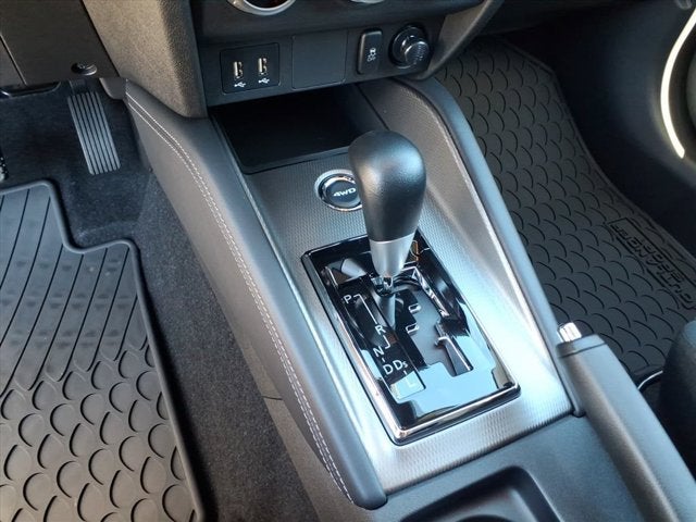 2027 Mitsubishi Outlander Sport ES