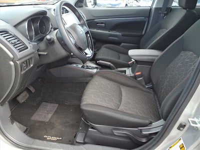 2025 Mitsubishi Outlander Sport 2.0 LE