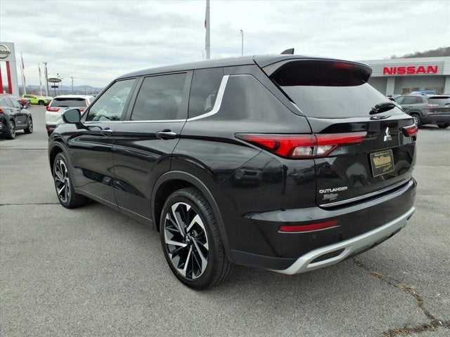 2023 Mitsubishi Outlander SE
