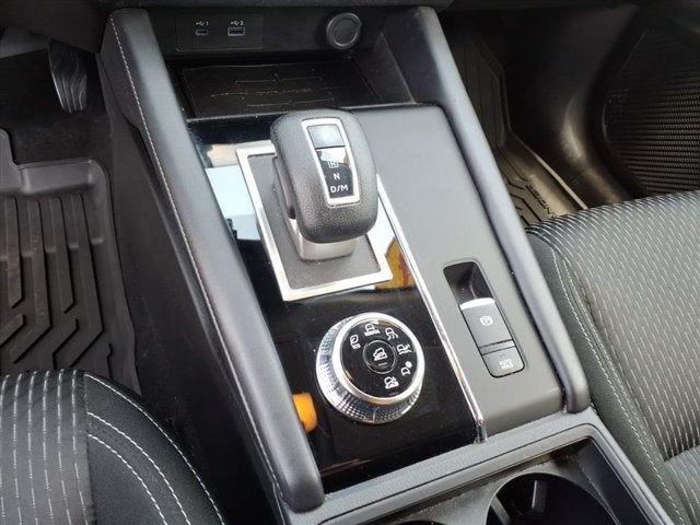 2024 Mitsubishi Outlander ES