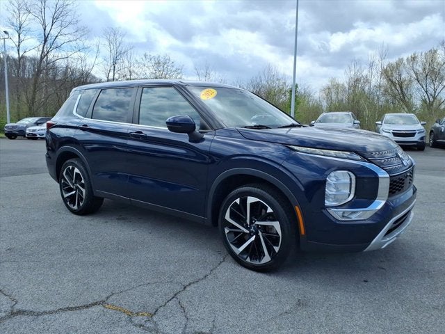 2022 Mitsubishi Outlander SE