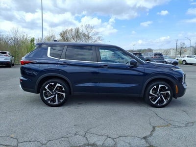 2022 Mitsubishi Outlander SE