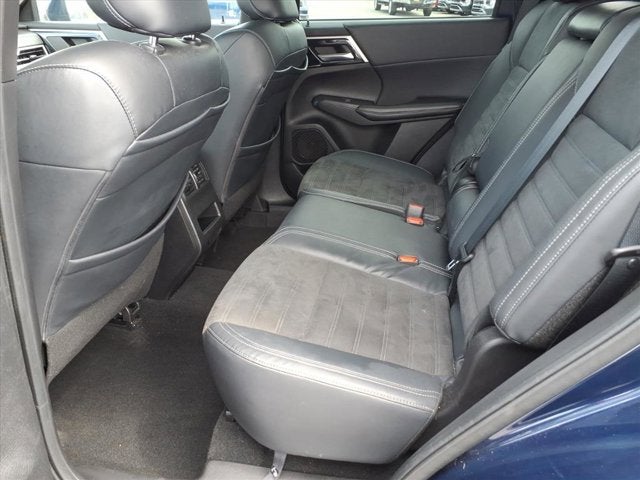 2022 Mitsubishi Outlander SE