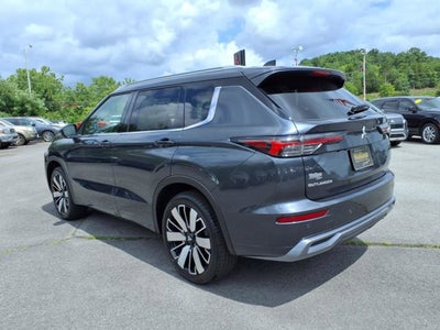 2025 Mitsubishi Outlander SEL