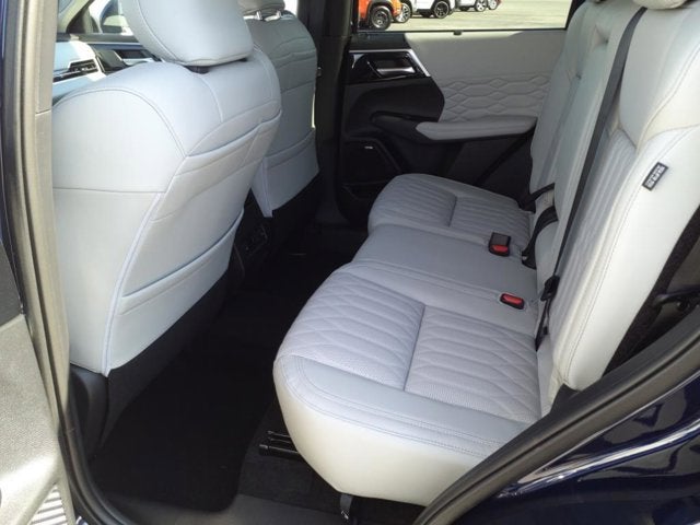 2025 Mitsubishi Outlander SEL