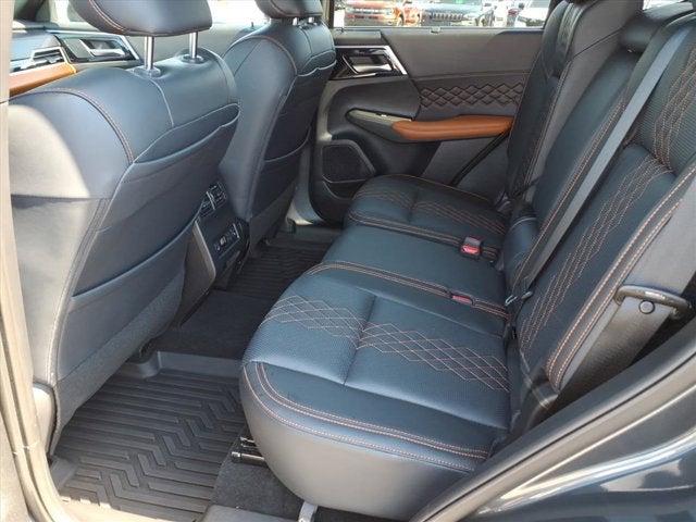 2024 Mitsubishi Outlander SEL