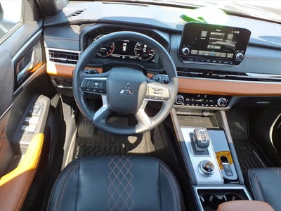 2024 Mitsubishi Outlander SEL