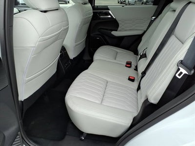 2026 Mitsubishi Outlander SEL