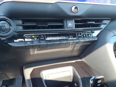 2025 Toyota Crown Signia Limited