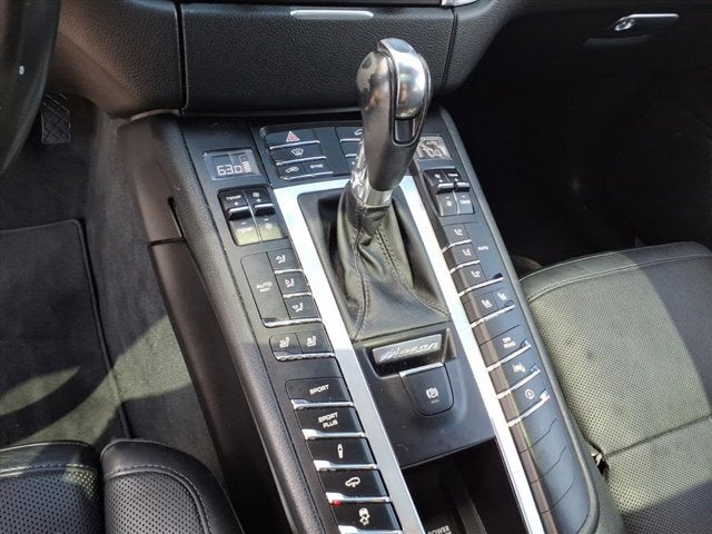 2017 Porsche Macan Turbo